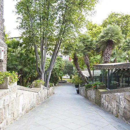 Ξενοδοχείο Paradosso 3*