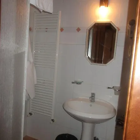 Paradosso Hotel 3*