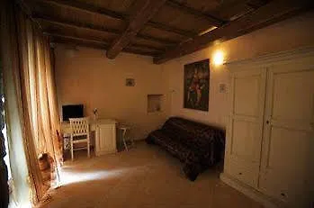 Paradosso 3* Viterbo